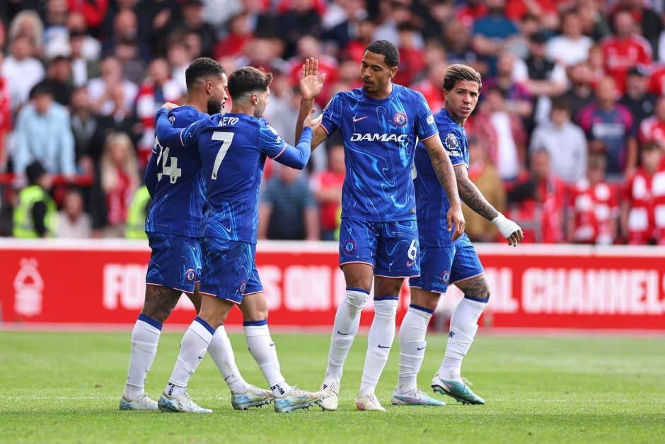 师出传奇！Complex晒乔丹科比赛场照对比图